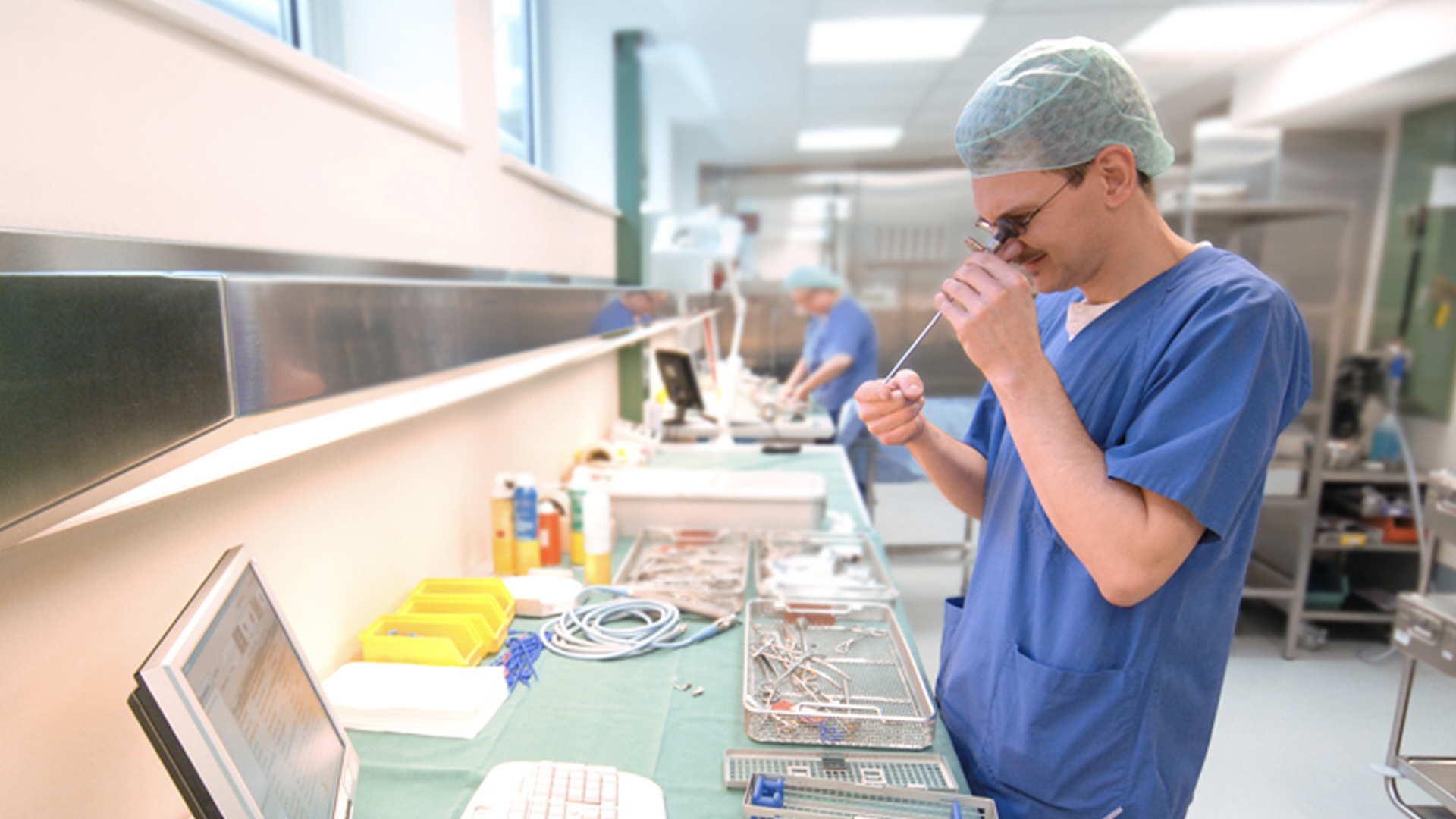 Bild Mitarbeiter im Labor