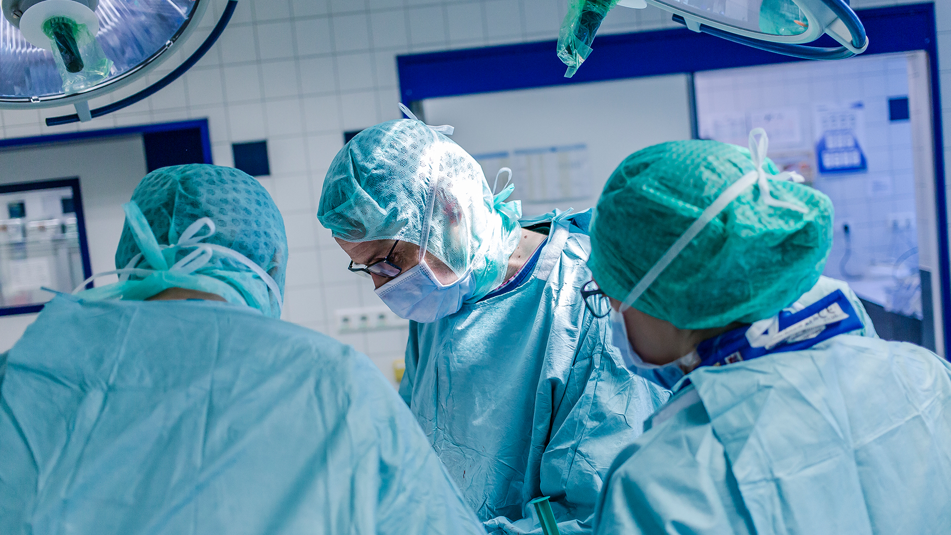 Bild Unfall Ortho Team im OP