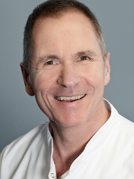 Portrait Dr med Elmar Offers