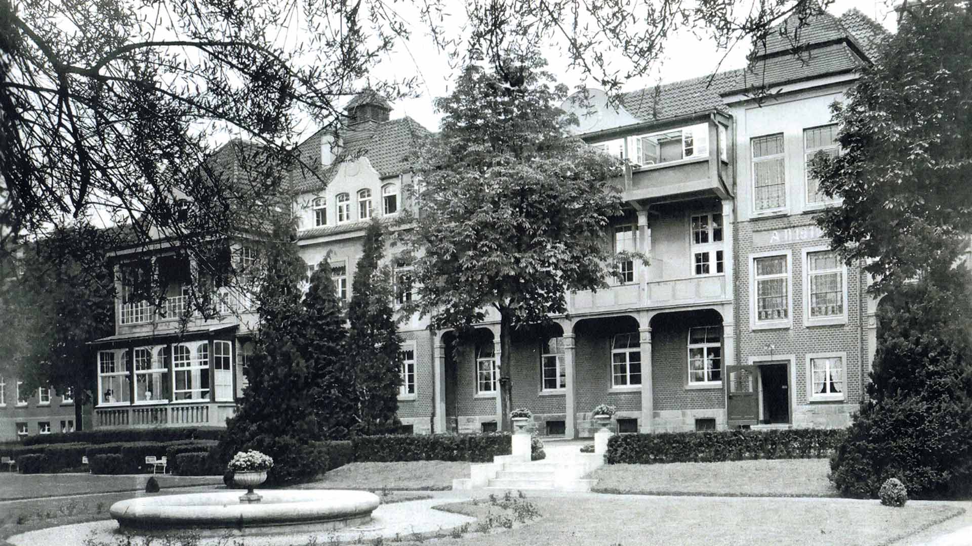 Altes Bild von Klinik-Gebäude EVK